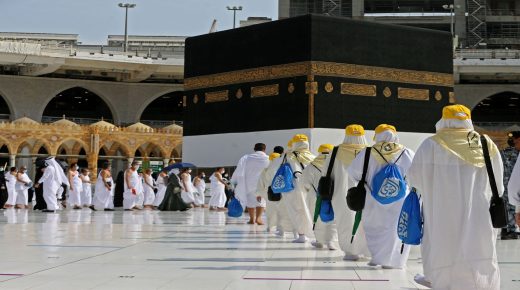 Interpretasyon ng isang panaginip tungkol sa paghahanda upang pumunta para sa Hajj para sa isang may-asawa