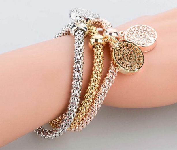 أساور ذهب في المنام