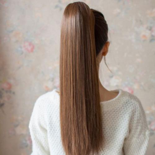 Els cabells llargs en un somni per a dones solteres