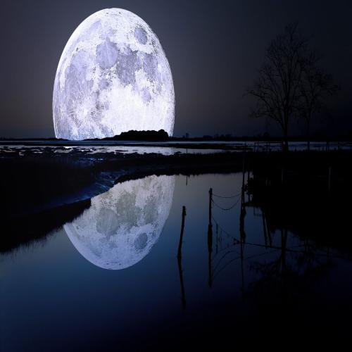 Լուսինը երազում
