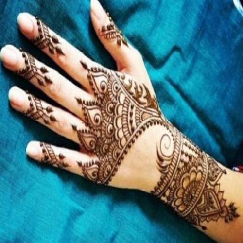 ការបកស្រាយសុបិន្តអំពី henna សម្រាប់ស្ត្រីដែលរៀបការ