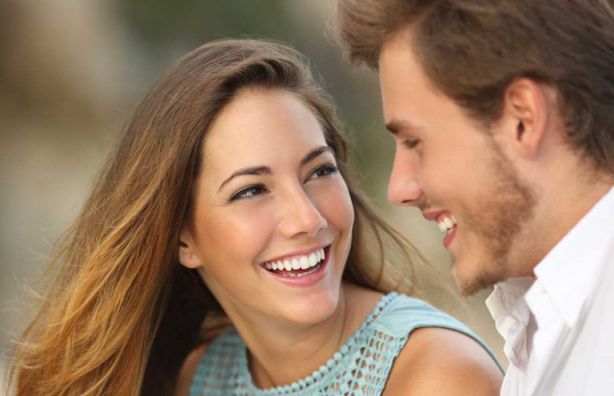 تفسير حلم التحدث مع شخص اعرفه للعزباء