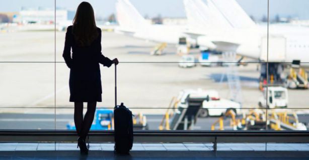 رؤية السفر في المنام للعزباء