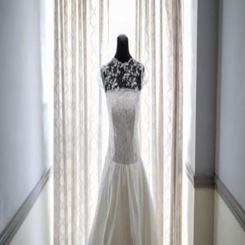 شادی شدہ عورت کے لیے خواب میں عروسی لباس پہننا