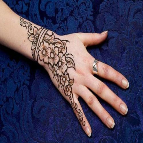 Henna-inscriptie in een droom