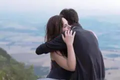 Тлумачэнне абдымацца ў сне