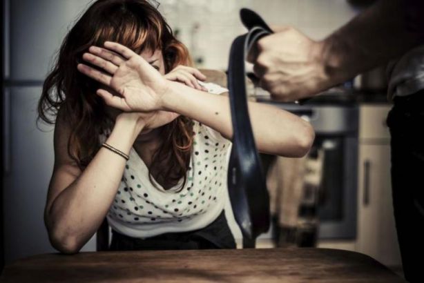 حلمت اني اضرب زوجتي