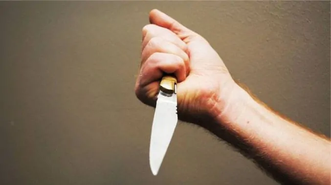 حلم شخص يريد قتلي بالسكين لابن سيرين - تفسير الاحلام اون لاين