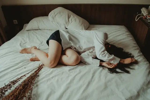 El marido odia a su mujer en la cama - interpretación de los sueños online