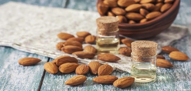 تجربه من با روغن بادام تلخ برای مناطق حساس