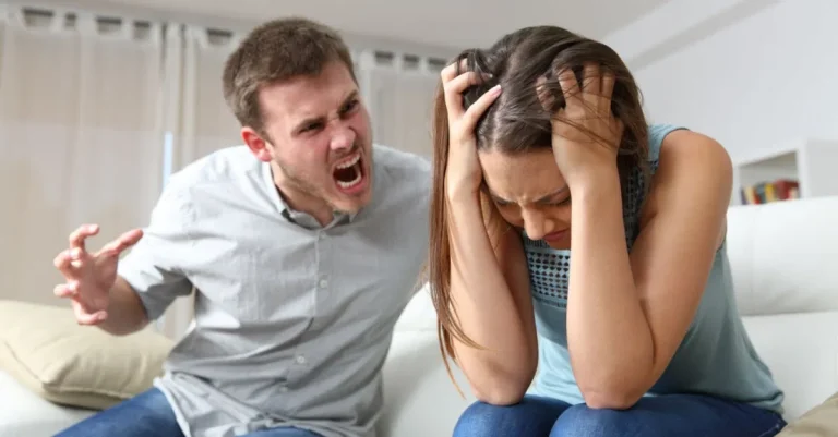 كيف-تحمِي-نفسك-عند-التهديد-اللفظي؟