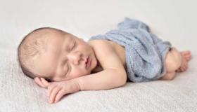 Apreneu sobre la interpretació d'un somni sobre un nadó masculí segons Ibn Sirin