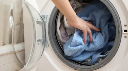 Լվացքի մեքենայի խորհրդանիշը երազում միայնակ կանանց համար Իբն Սիրինի կողմից