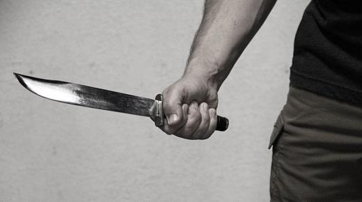 Իբն Սիրինի երազի մեկնաբանությունը ամուսնացած կնոջ համար դանակի մասին երազում