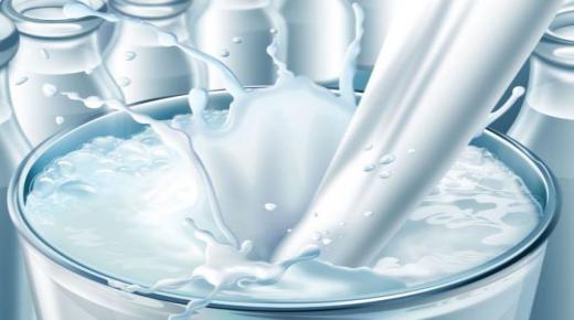 Lær om tolkningen av å se melk i en drøm av Ibn Sirin