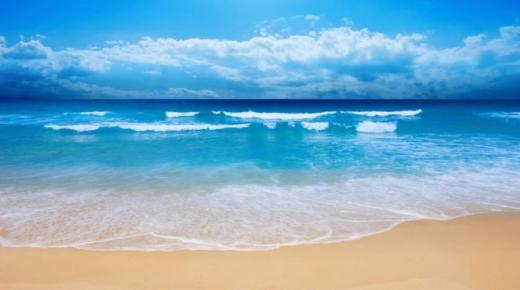 Apreneu sobre la interpretació de veure la platja en un somni per Ibn Sirin