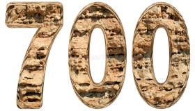 Interpretasie van die sien van die getal 700 in 'n droom deur Ibn Sirin