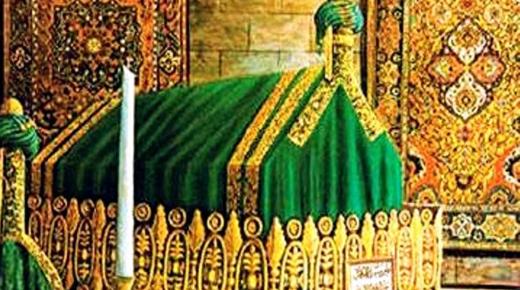 Lär dig mer om tolkningen av att se profetens grav i en dröm av Ibn Sirin
