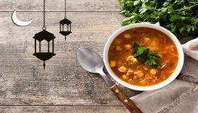 Lees meer over de interpretatie van een droom over soep volgens Ibn Sirin