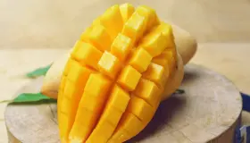 Hva er tolkningen av en drøm om mango ifølge Ibn Sirin?
